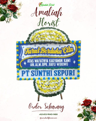 Papan Bunga Duka di Ujung Lare